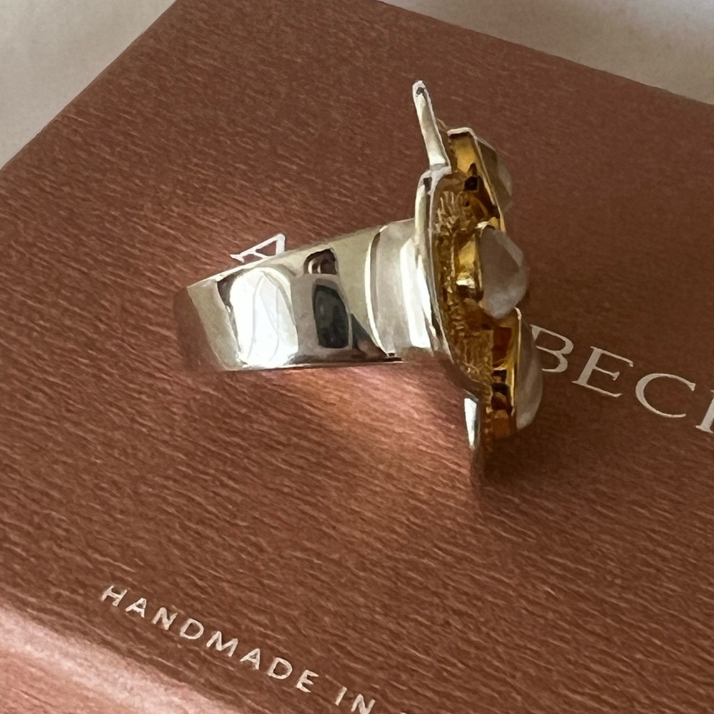 ANNA BECK White Quartz and Mother of Pearl Clover Ring Sz 6 - NIB - Picture 7 of 14